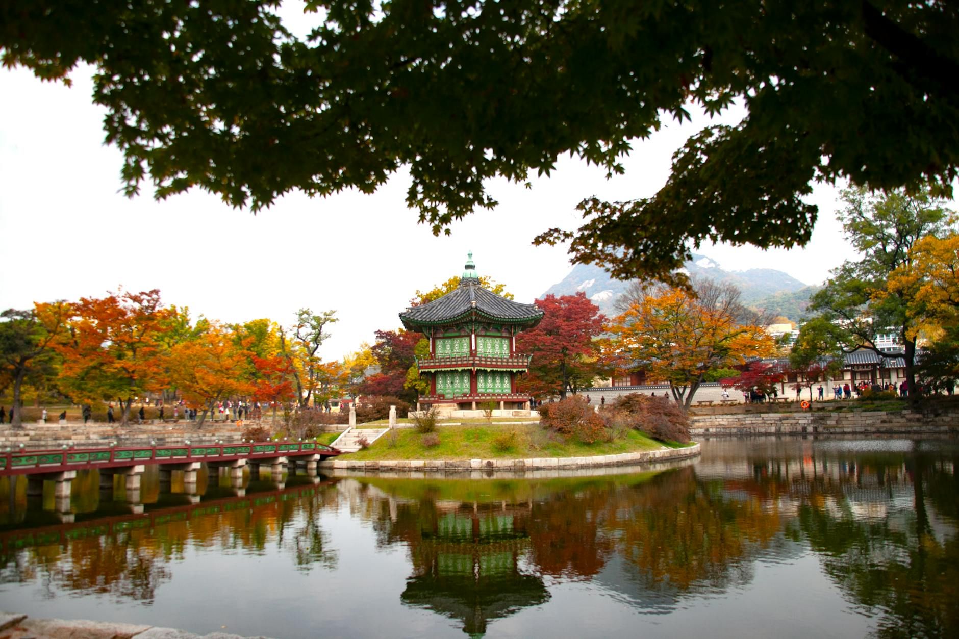 Autumn traveling