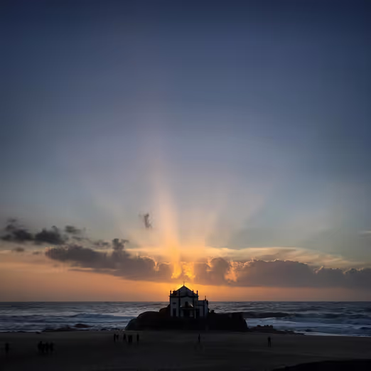 July Holidays in Portugal: Best Spots and Secrets for an Unforgettable Getaway